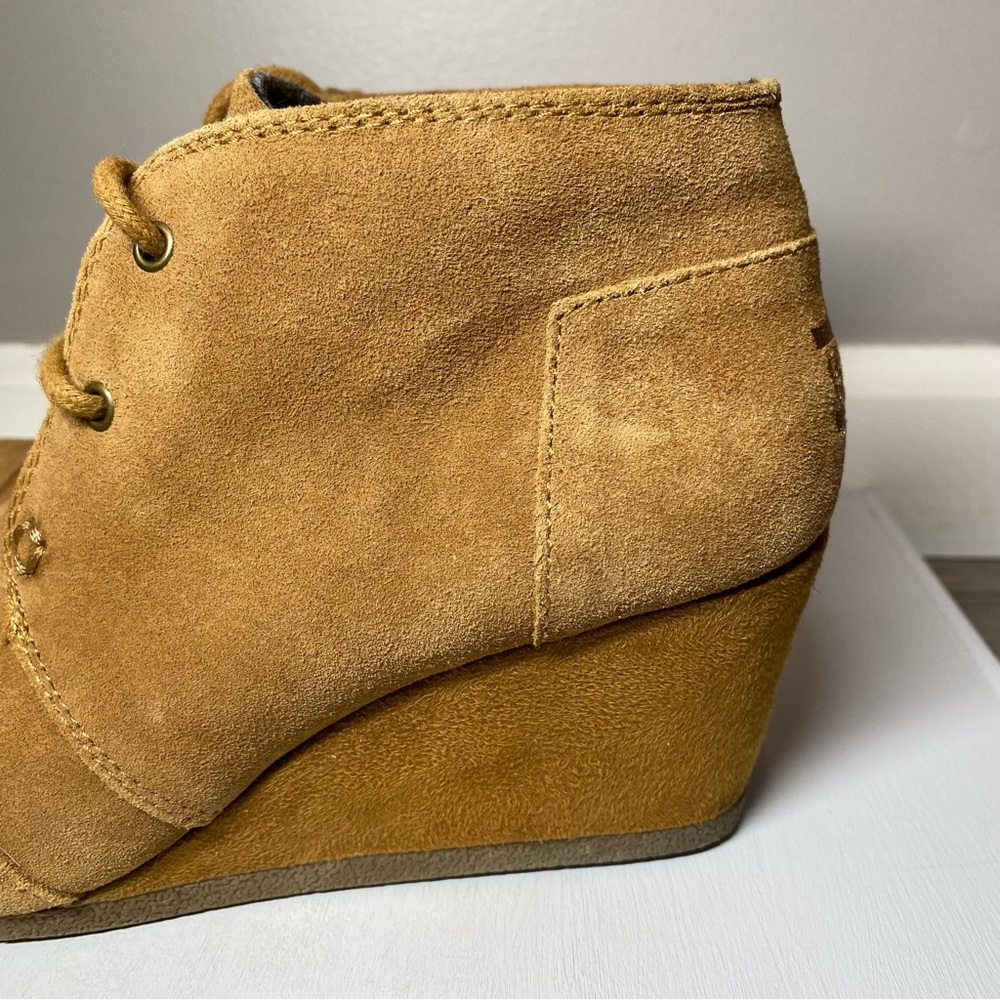 BOBS by Skechers Memory Foam Ankle Boots Women’s 7 Tan Lace Up Wedge Heel Bootie - Picture 4 of 15